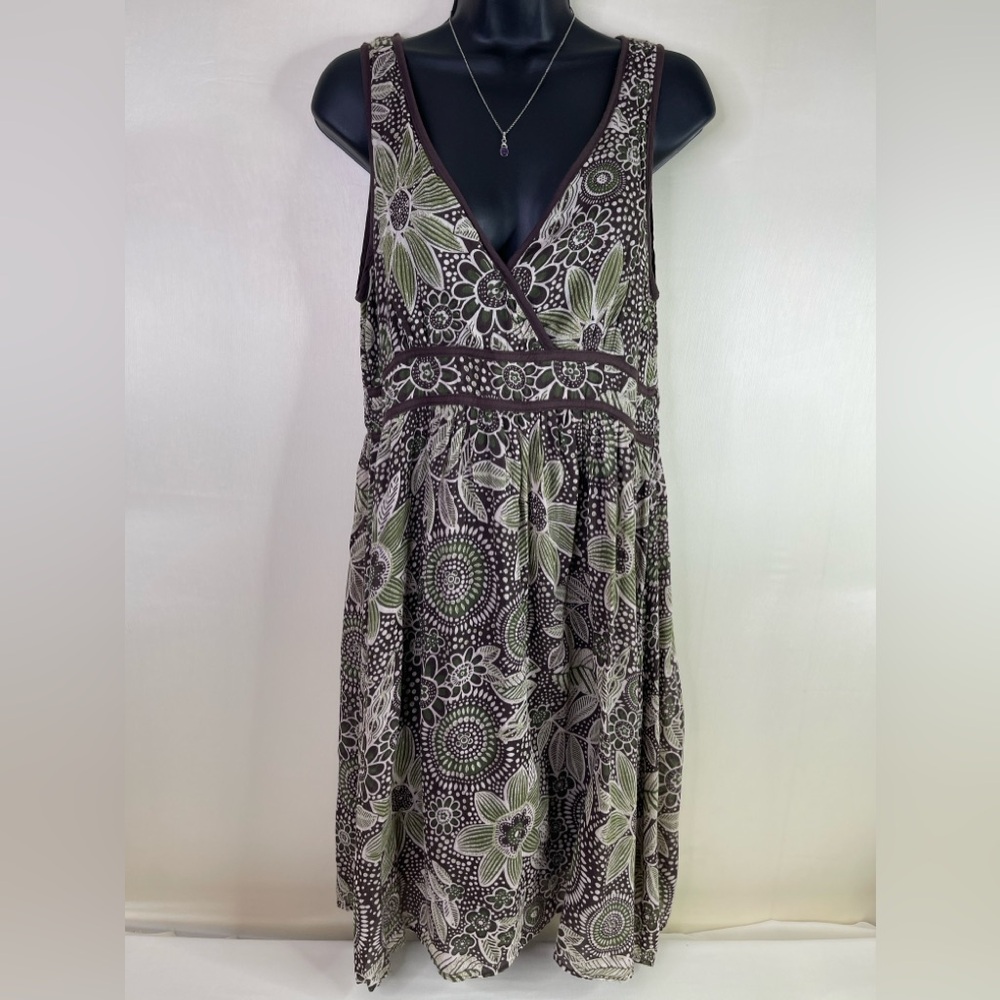 Lola P. Mini Dress Size Medium Women’s Green Floral Brown Sleeveless Summer Fun
